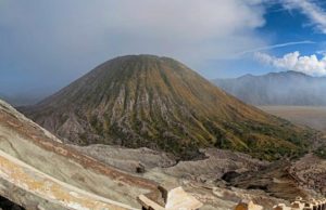 Gunung Batok Bromo Surabaya