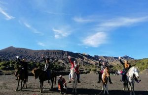 Seronoknya Menunggang Kuda di Gunung Bromo